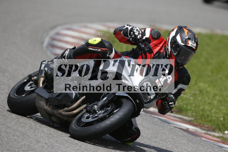 /Archiv-2024/29 12.06.2024 MOTO.CH Track Day ADR/Gruppe blau/74